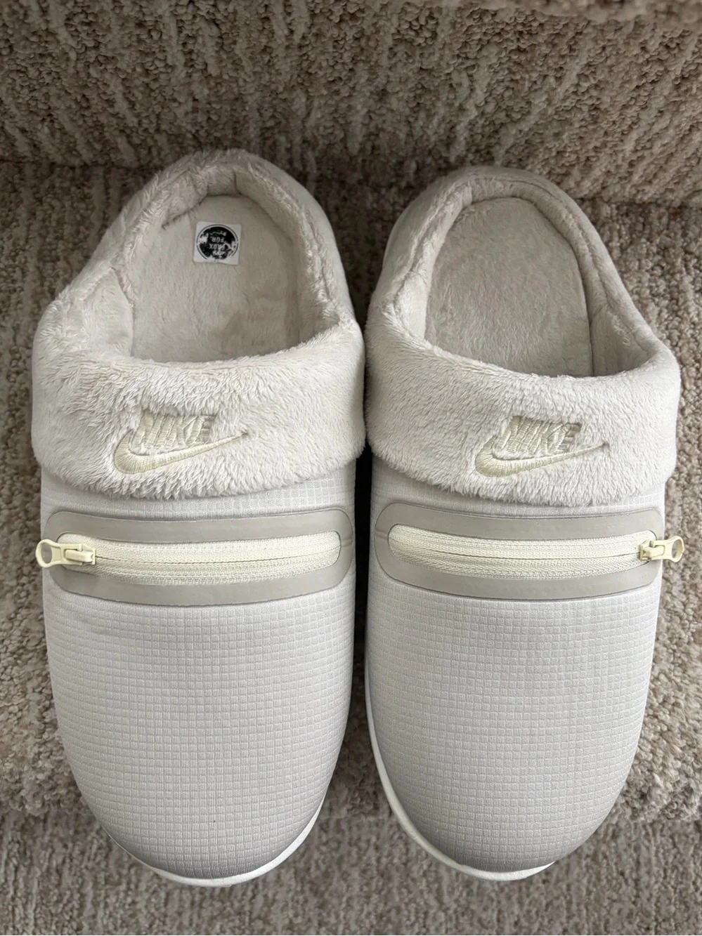 Nike Burrow Women's Slippers Light Bone/Sail/Light Iron Ore/Coconut. Size 8